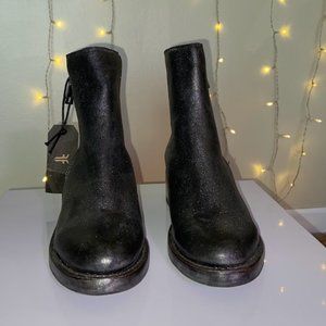 Frye Women's Demi Zip Bootie